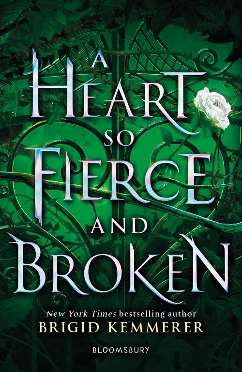 Heart So Fierce and Broken, A (PB) - (2) The Cursebreaker Series